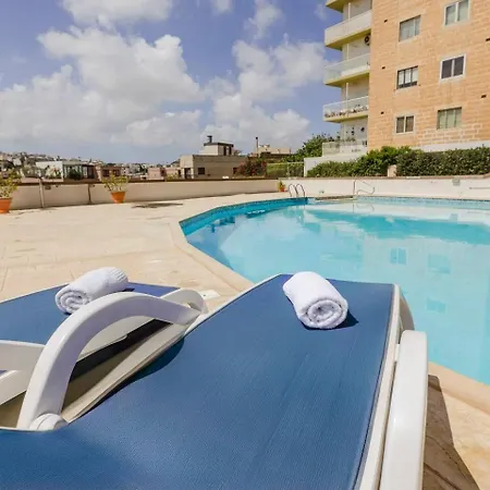 Spinola Court 2bed W Pool And Parking By Homely *