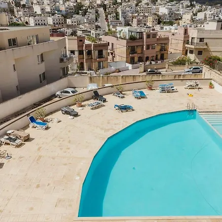 Apartment Spinola Court 2bed W Pool And Parking By Homely