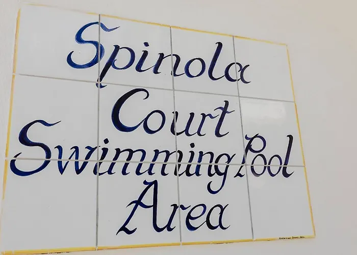 Spinola Court 2bed W Pool And Parking By Homely *
