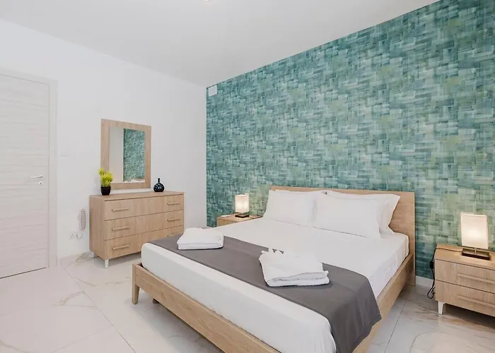 Spinola Court 2bed W Pool And Parking By Homely Saint Julian's