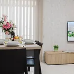 Spinola Court 2bed W Pool And Parking By Homely *