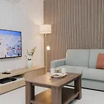 Apartment Spinola Court 2bed W Pool And Parking By Homely *