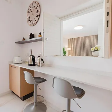 Apartament Spinola Court 2bed W Pool And Parking By Homely *